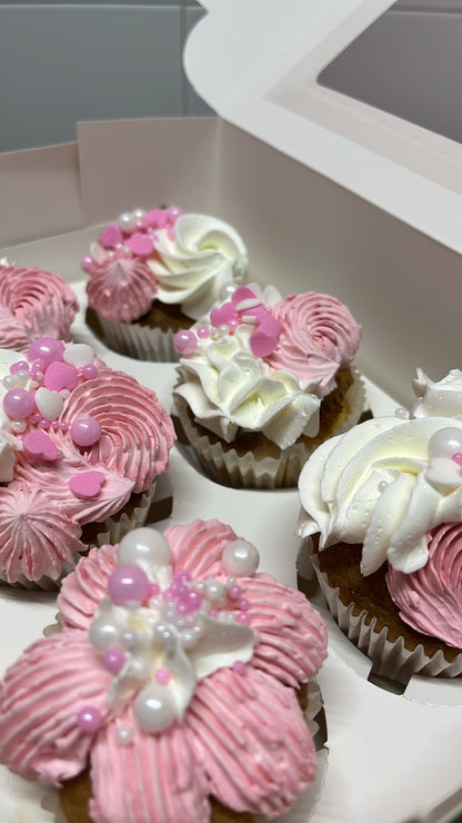 Cupcakes y mini tarta